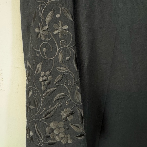 Vintage 80s 90s Ann Taylor Size 8 Long Blazer Black Wool Embroidered Sleeves - Picture 3 of 10